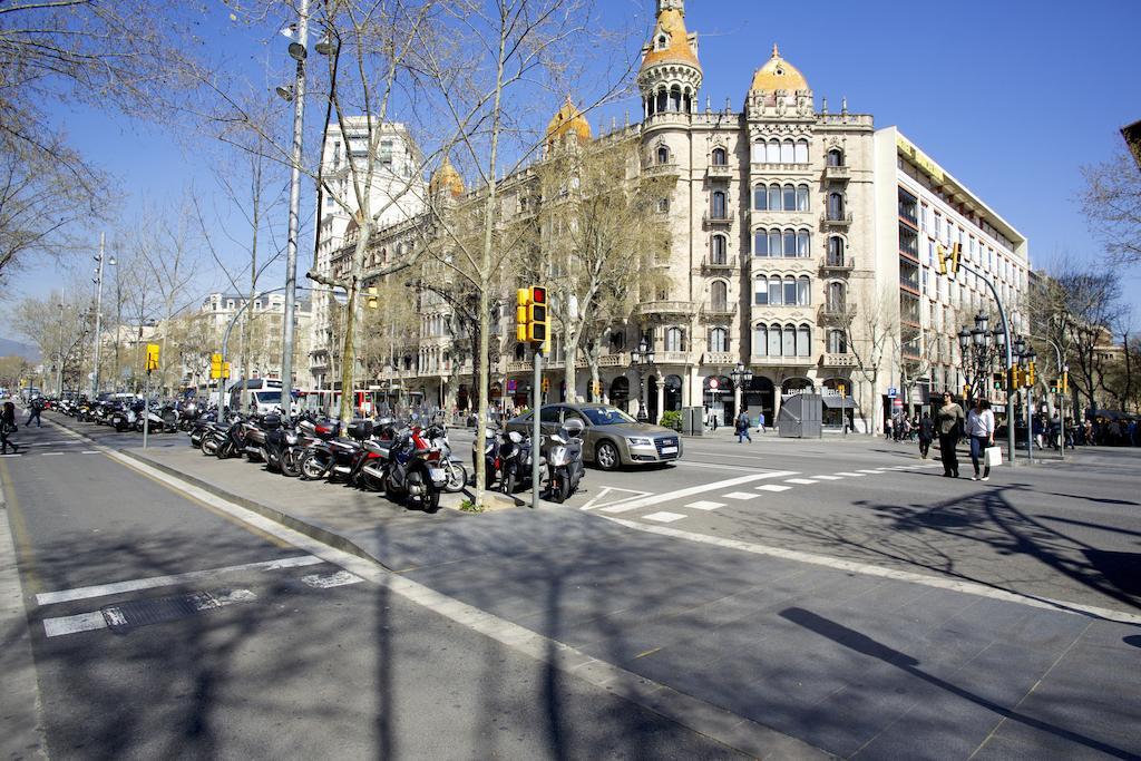 Letsgo Paseo De Gracia Barcelona Exterior foto